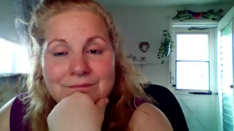 Snapshot of bellavoca chatting on July 14, 2026, 10:43 am Bellavoca online show from July 14, 2026, 10:43 am