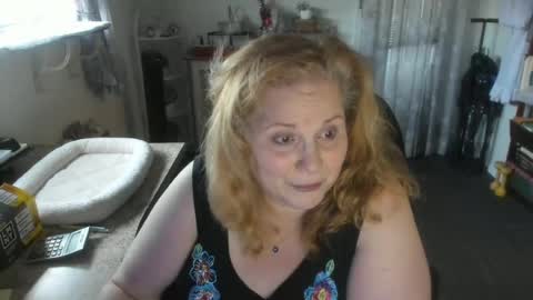 Snapshot of bellavoca chatting on August 9, 2026, 11:26 am Bellavoca online show from August 9, 2026, 11:26 am