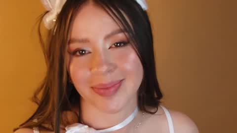 Snapshot of bellawoods_ chatting on April 19, 2026, 1:10 pm laukyubey online show from April 19, 2026, 1:10 pm