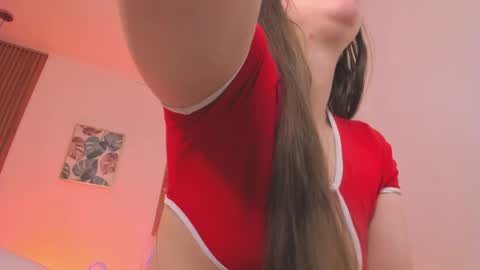 Snapshot of bellawoods_ chatting on May 25, 2026, 1:50 pm laukyubey online show from May 25, 2026, 1:50 pm