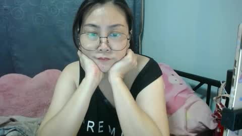 Bella online show from March 17, 2026, 10:02 pm