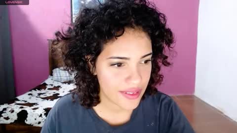 SOFIA online show from November 2, 2025, 6:32 pm