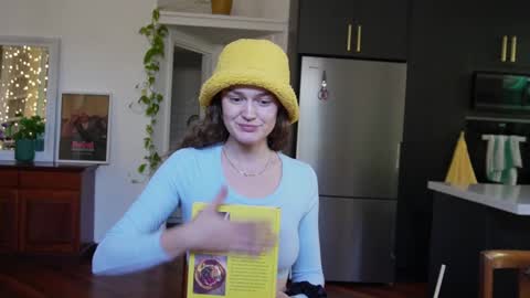 BELLE   online show from December 17, 2024, 2:33 am