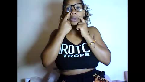 bellewivy online show from October 14, 2025, 7:42 am