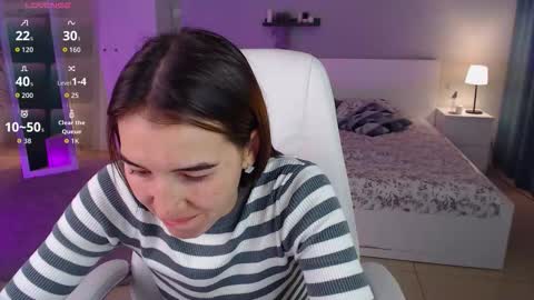 Bella online show from September 30, 2025, 1:10 am