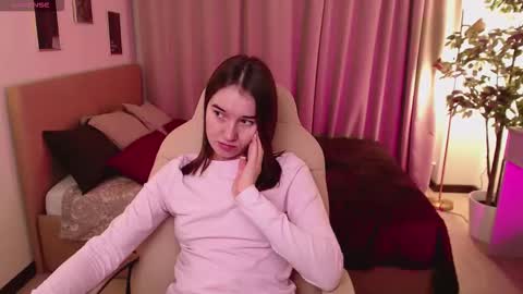 Bella online show from December 14, 2025, 1:55 am