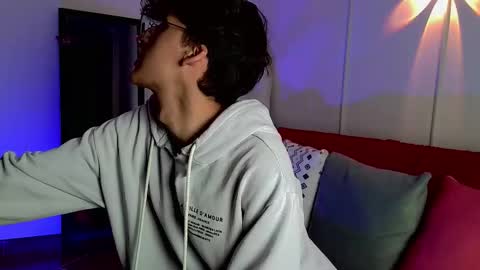 Neon online show from September 29, 2025, 11:26 am