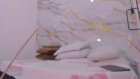 Bellota Flak online show from February 3, 2025, 7:18 am