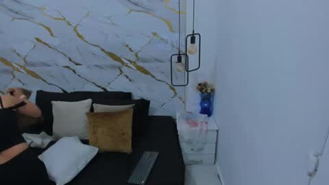 Bellota Flak online show from February 4, 2025, 3:44 am