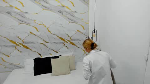 Bellota Flak online show from February 9, 2025, 3:32 am