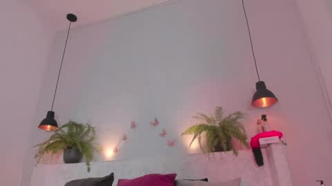 Bellota Flak online show from September 22, 2025, 2:24 am