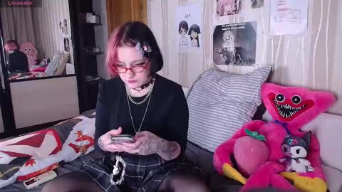 Viki online show from November 13, 2025, 3:22 pm