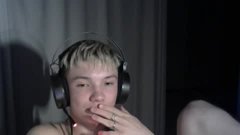 PrettyBoy online show from June 6, 2026, 10:25 pm
