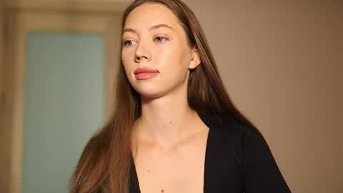 Ashley online show from January 6, 2026, 2:04 am