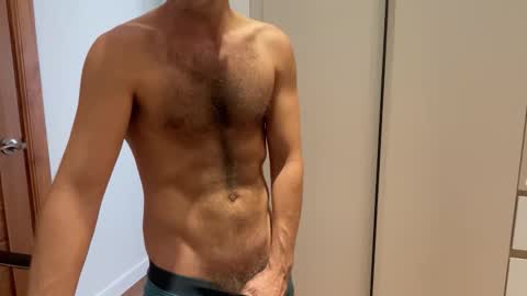 Snapshot of benb821 chatting on October 31, 2025, 8:15 am Ben online show from October 31, 2025, 8:15 am