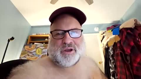 Bendavewill online show from December 17, 2025, 8:53 am