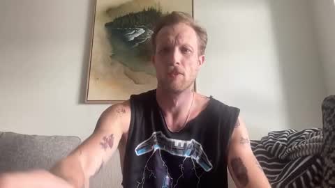 bendoverxo online show from November 1, 2025, 7:38 pm