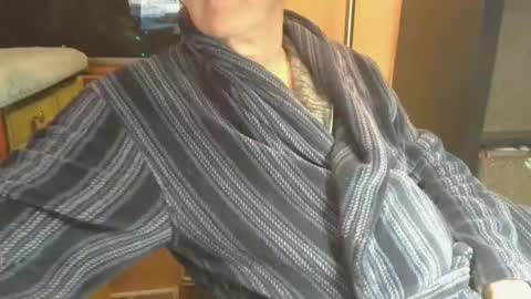 Snapshot of bendrinkin chatting on February 3, 2026, 9:58 am bendrinkin online show from February 3, 2026, 9:58 am