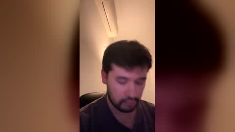 Snapshot of bendumont142 chatting on March 2, 2026, 4:36 am bendumont142 online show from March 2, 2026, 4:36 am