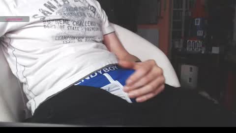 benijamin online show from December 14, 2025, 10:25 pm