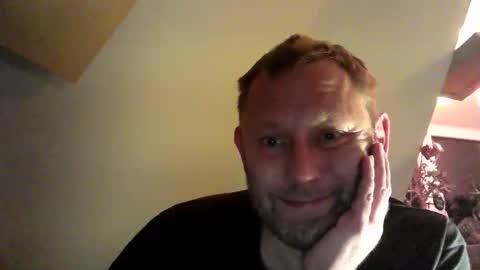 benizio online show from November 22, 2025, 8:08 pm