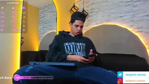 BENJAMIN online show from September 19, 2025, 11:33 am