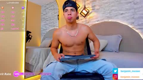 BENJAMIN online show from October 3, 2025, 1:08 pm