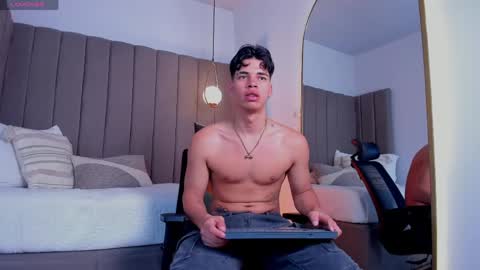 Snapshot of benjamin_more chatting on May 14, 2026, 4:19 am BENJAMIN online show from May 14, 2026, 4:19 am