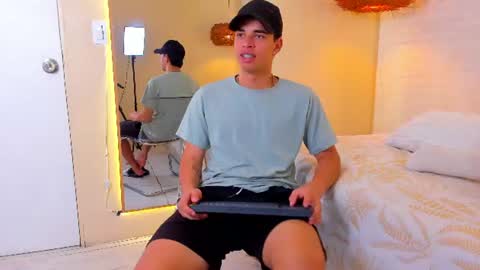 BENJAMIN online show from July 8, 2026, 1:32 am