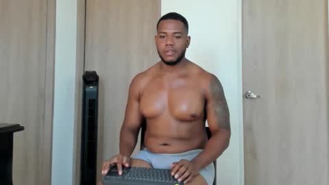 Snapshot of benjaminsr chatting on May 9, 2026, 7:19 pm BEJAMIN online show from May 9, 2026, 7:19 pm