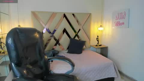 Snapshot of benjamintwink1 chatting on September 28, 2025, 7:41 pm BENJAMIN online show from September 28, 2025, 7:41 pm