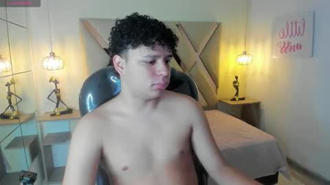 Snapshot of benjamintwink1 chatting on September 30, 2025, 7:41 pm BENJAMIN online show from September 30, 2025, 7:41 pm