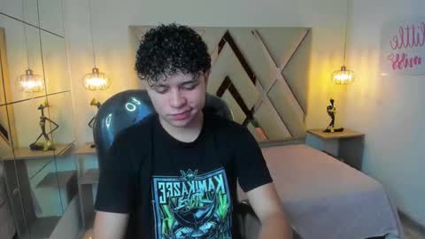 Snapshot of benjamintwink1 chatting on October 2, 2025, 7:21 pm BENJAMIN online show from October 2, 2025, 7:21 pm