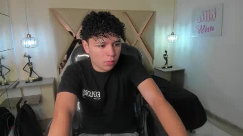 Snapshot of benjamintwink1 chatting on October 11, 2025, 7:56 pm BENJAMIN online show from October 11, 2025, 7:56 pm