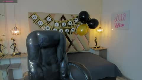 Snapshot of benjamintwink1 chatting on October 18, 2025, 6:19 pm BENJAMIN online show from October 18, 2025, 6:19 pm