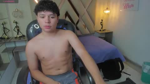 Snapshot of benjamintwink1 chatting on October 28, 2025, 9:17 pm BENJAMIN online show from October 28, 2025, 9:17 pm