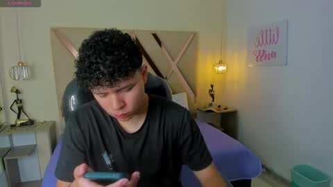 Snapshot of benjamintwink1 chatting on November 2, 2025, 7:38 pm BENJAMIN online show from November 2, 2025, 7:38 pm