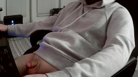 benjisaan online show from March 21, 2026, 10:42 am