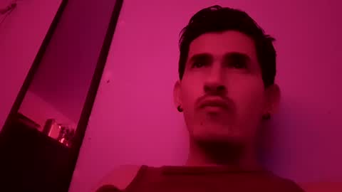 Snapshot of bennivanni chatting on July 16, 2026, 12:00 pm bennivanni online show from July 16, 2026, 12:00 pm