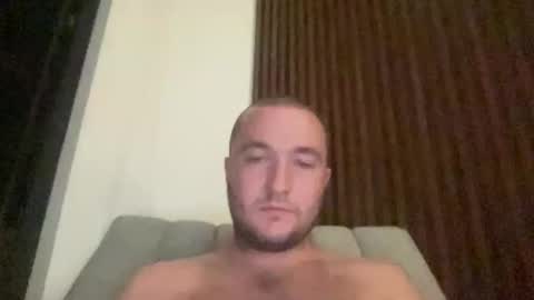 Snapshot of bennybuck97 chatting on September 25, 2025, 4:49 am bennybuck97 online show from September 25, 2025, 4:49 am