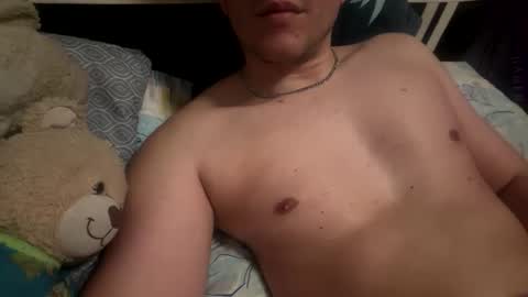 Snapshot of bennydemon chatting on April 1, 2026, 9:34 pm bennydemon online show from April 1, 2026, 9:34 pm