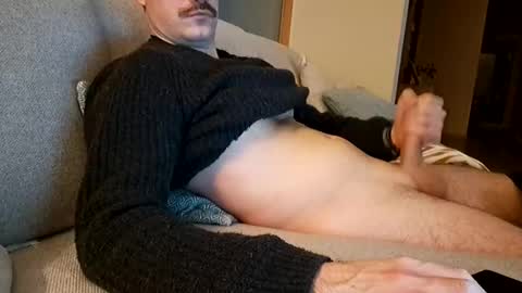 Snapshot of benoitgmx12 chatting on February 18, 2026, 8:49 pm benoitgmx12 online show from February 18, 2026, 8:49 pm