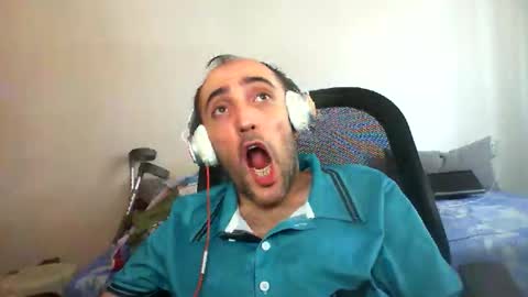 bentish online show from October 4, 2025, 7:17 am