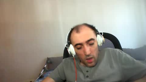 bentish online show from October 11, 2025, 7:40 am