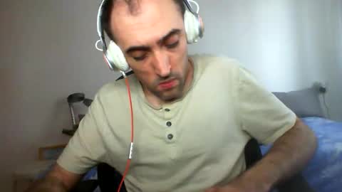 bentish online show from October 20, 2025, 6:14 am