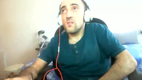 bentish online show from November 16, 2025, 11:49 am