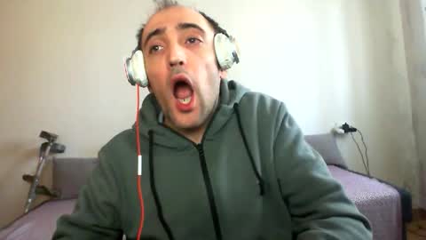 bentish online show from February 18, 2026, 8:43 am