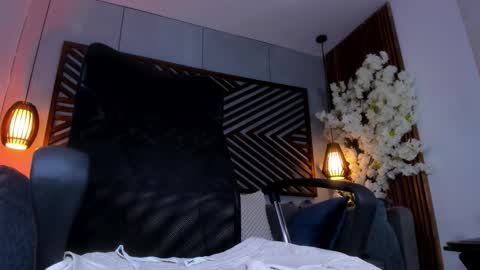 bento_fox online show from October 10, 2025, 4:00 am