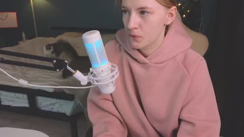 Alice online show from January 6, 2025, 7:24 pm