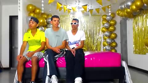 benz boys online show from January 19, 2025, 12:06 pm